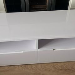 White Gloss TV Stand / TV Unit