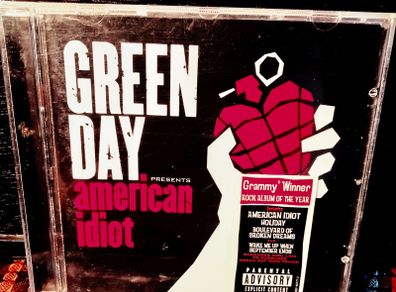 2004. Green Day. American Idiot. CD.