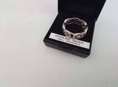 Men's/ Women's Celtic Design Silver Ring.