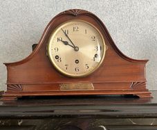 Mantel Clock