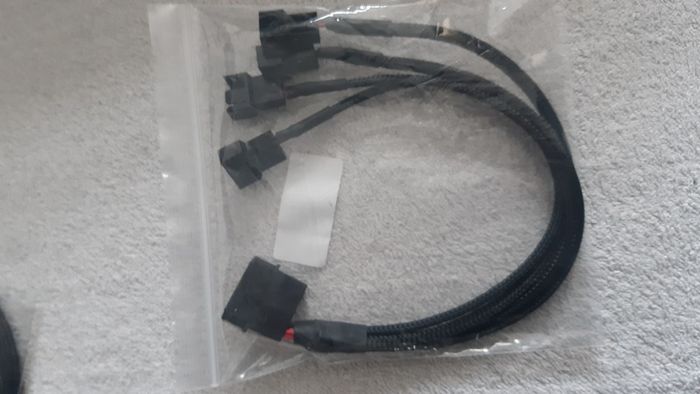 IDE Molex 4Pin to 4 3/4Pin PC Cooling Fan Power Adapter Cable Extension Cord