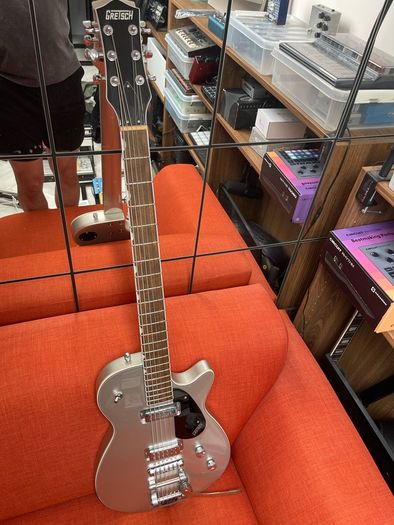 Gretsch G5260T Jet Baritone with Bigsby Airline Silver Excellent Condition