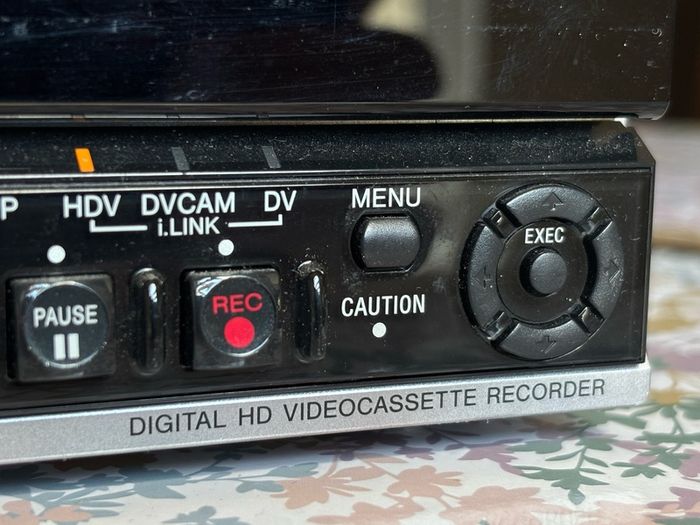 Sony hvr-m15 ae video player/recorder