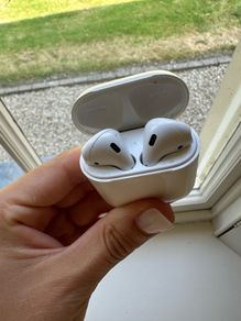 Apple airpods