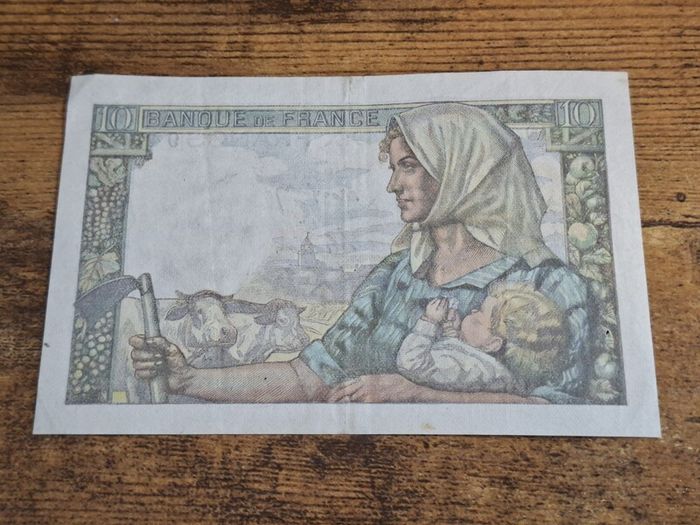 France, 10 Francs 1949 banknote, great condition - free standard postage