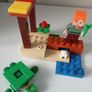 Lego Minecraft Set Image 3