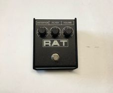 Proco RAT distortion pedal