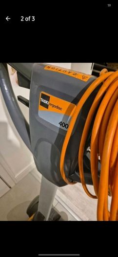 Floor polisher