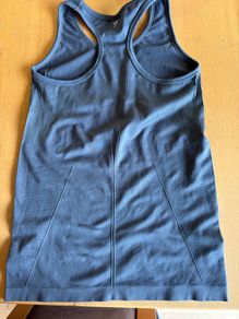1 active wear Vest. Grey. Size Small UK 8/10. Long length