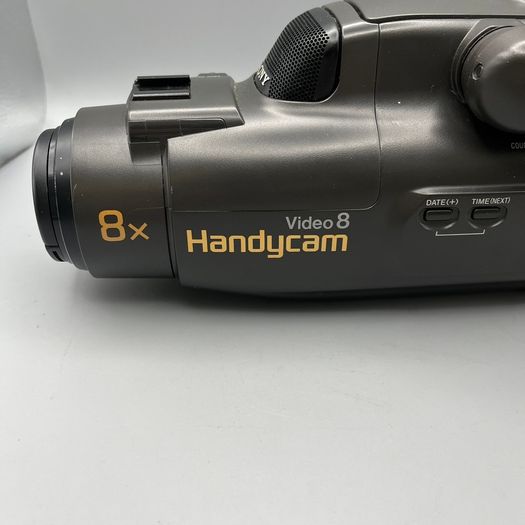 Sony Handycam Video 8 CCD-FX200E PAL Video Camera