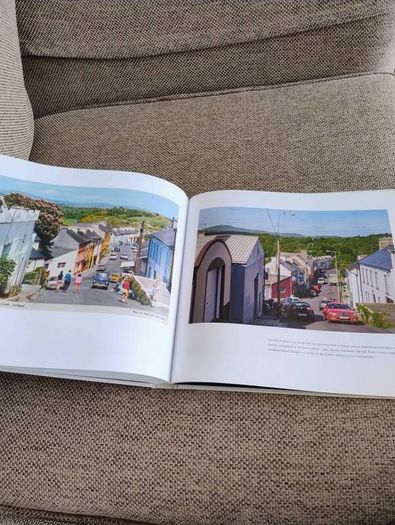 Return to Sender Revisiting John Hindes Ireland by Paul Kelly over 200 old photos that were used on old postcards hardback in very good condition FREE STANDARD POSTAGE INCLUDED