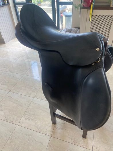 Saddle