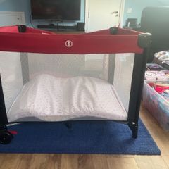Travel Cot with mattress