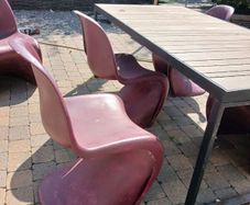 Outdoor table and chairs
