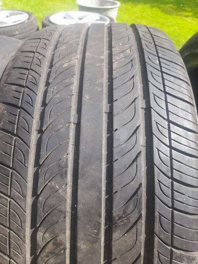 Matching Set of 4. 245/40/18 Tyres