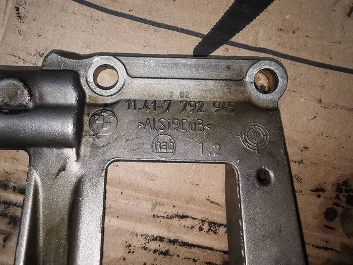 M57 oil pump