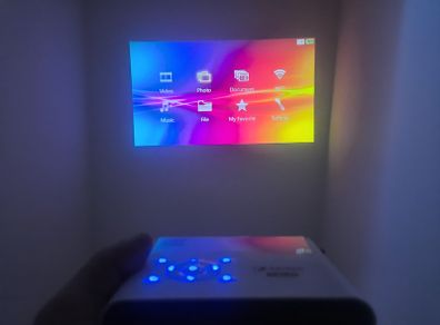 Pocket projector HDMI USB SD AV Micro Usb, Wifi chargeable