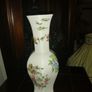 Crown porcelain vase Image 3