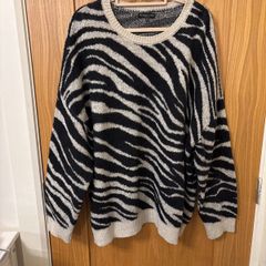 Women's jumper size 22