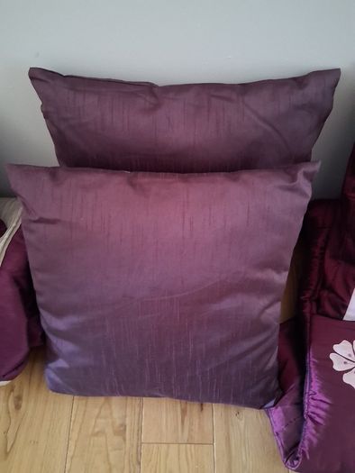 Bed Throws & Cushions