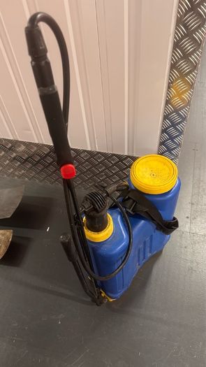 16L Knapsack Pressure Garden Sprayer