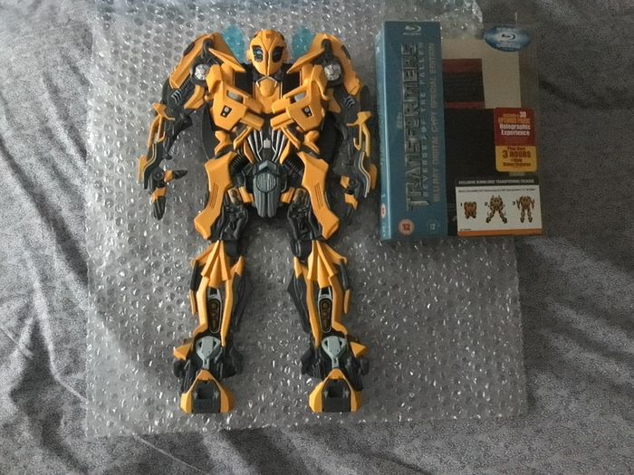 Transformers Revenge of the Fallen Blu Ray Bumblebee Figure