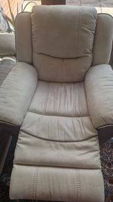 Recliner sofa/armchair