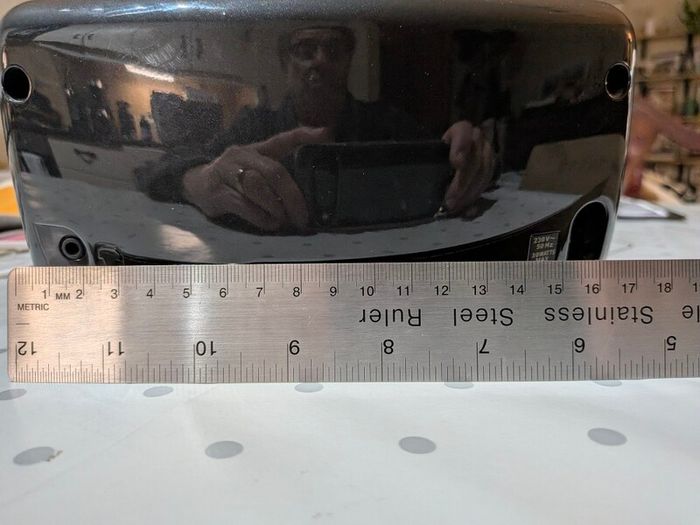 Cambridge SoundWorks / Creative Model 705 AM/FM Tabletop Radio