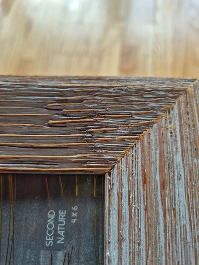 Wooden photo frame 4 x 6 inches