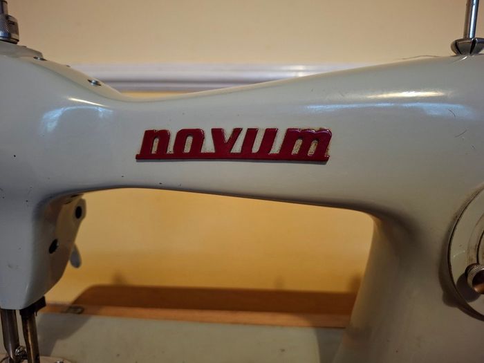 Novum Sewing Machine