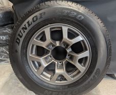 Suzuki Jimny JB74 Genuine 15inch Alloy Wheels & Dunlop Tyres  Factory New