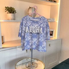 Girls Cropped Blue & White T-Shirt from Primark. Age 9-10 / EU 140 cm