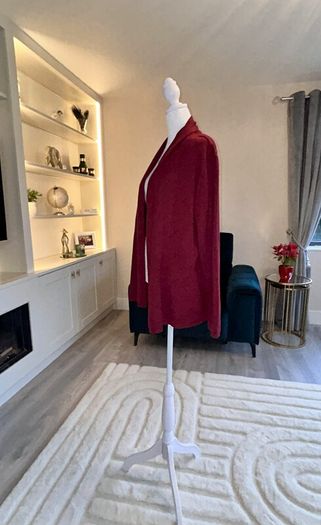 Ladies Long Sleeved Wine Cardigan from Dunnes Stores. Size Large UK 14-16 / EU 42-44