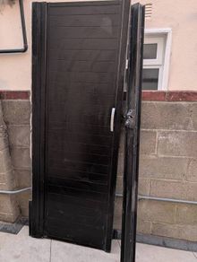 Aluminium gate