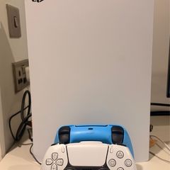 Ps5 Disc Edition +2 controllers and charging dock