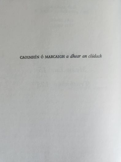 La Dar Saol. Sean O Criomhthain. Published By  Oifig An Tsolathaie Baile Atha Cliath. Published 1972 Hardback In Good Condition. See Photos For Same.