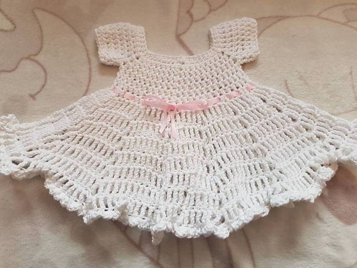 Handmade 100% cotton christening set 0-3 months