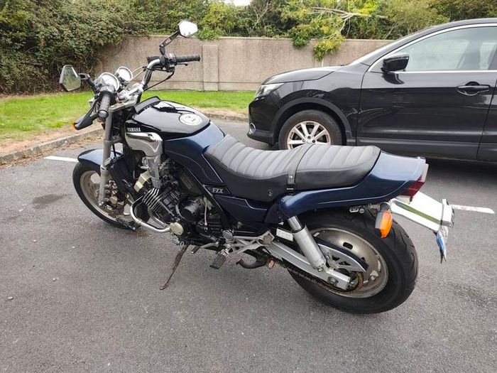 Yamaha FZX750 Fazer