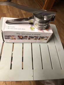 Potato press