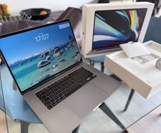 15inch MacBook Pro Intel i7 A2141 (2019)