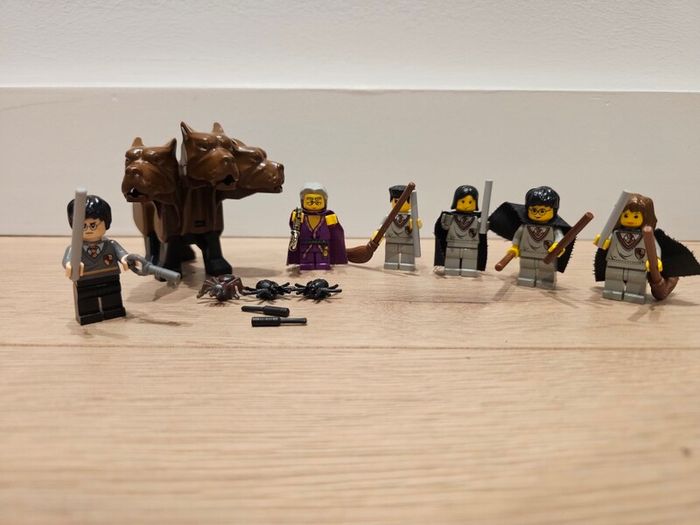 Lego Vintage Harry Potter Figures and Fluffy