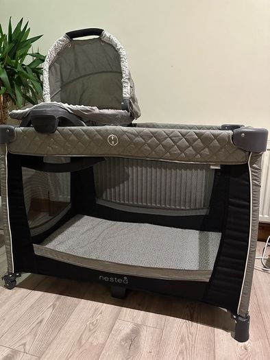 travel cot