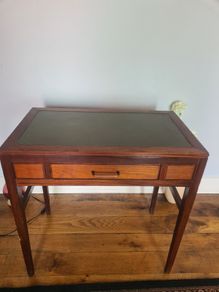 Tidy attractive hall table / small office desk