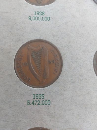 coin folder including full set of pennys including rare 1940