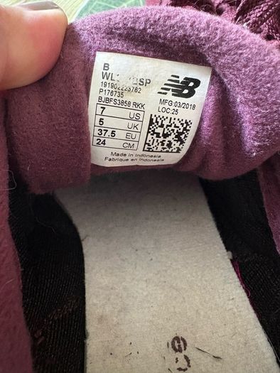 Burgundy New Balance 373