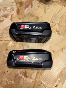 2 Bosch Unlimited 6 Batteries