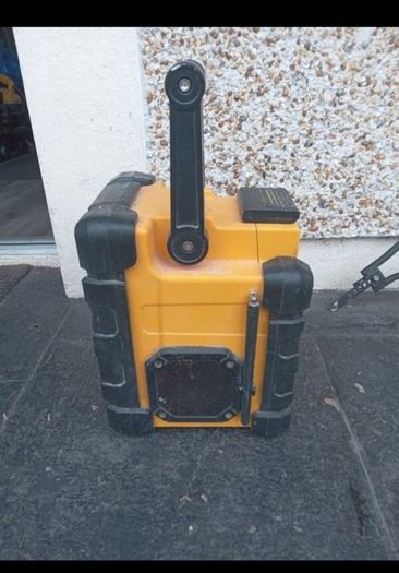 Reka Rugged DAB Radio