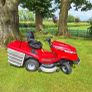 Ride on lawn mower Image 5