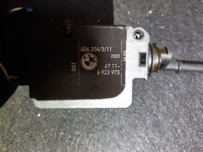 Bmw 3 Series E46 Fuel Flap Actuator Solenoid P/n 6923973