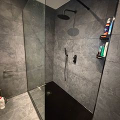 shower screen